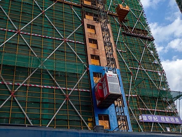 施工電梯SC200200 