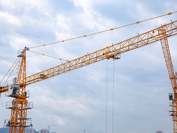 塔吊設(shè)備安裝前的準(zhǔn)備工作